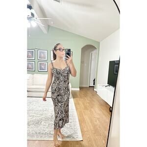 Aritzia Wilfred Heartthrob Dress Animal Print Midi Ruffles Button  Front Size‎ 6